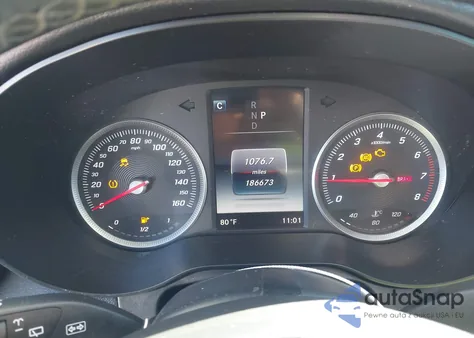 2016 Mercedes-Benz Glc 300 z USA, uszkodzony, nr VIN WDC0G4JB0GF068335